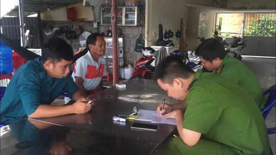 Nam thanh niên tử vong trong tình trạng lõa thể - Ảnh 1.