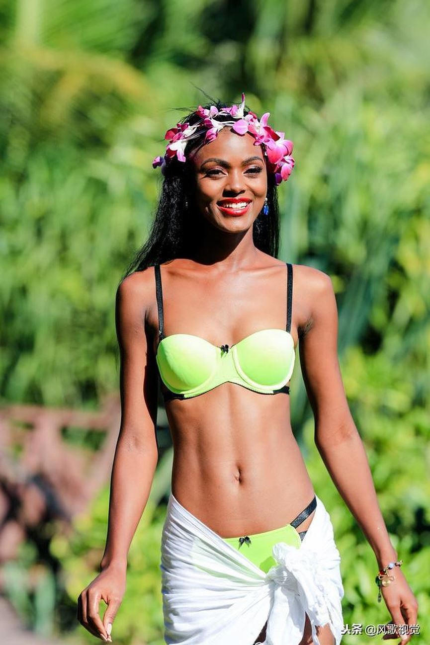 Hoa hậu Tiểu Vy đọ bikini rực lửa với các đối thủ nặng ký ở Miss World - ảnh 6