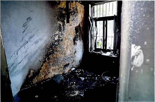 Hoả hoạn đốt rụi căn nhà của ông Mao vì một cơn tức giận. Ảnh: Ifeng.