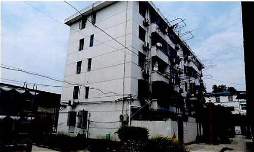 Toà nhà nơi ông Mao và con trai thuê. Ảnh: Ifeng.