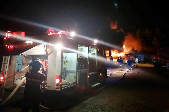 Chay kho son trong khu cong nghiep o Da Nang hinh anh 2