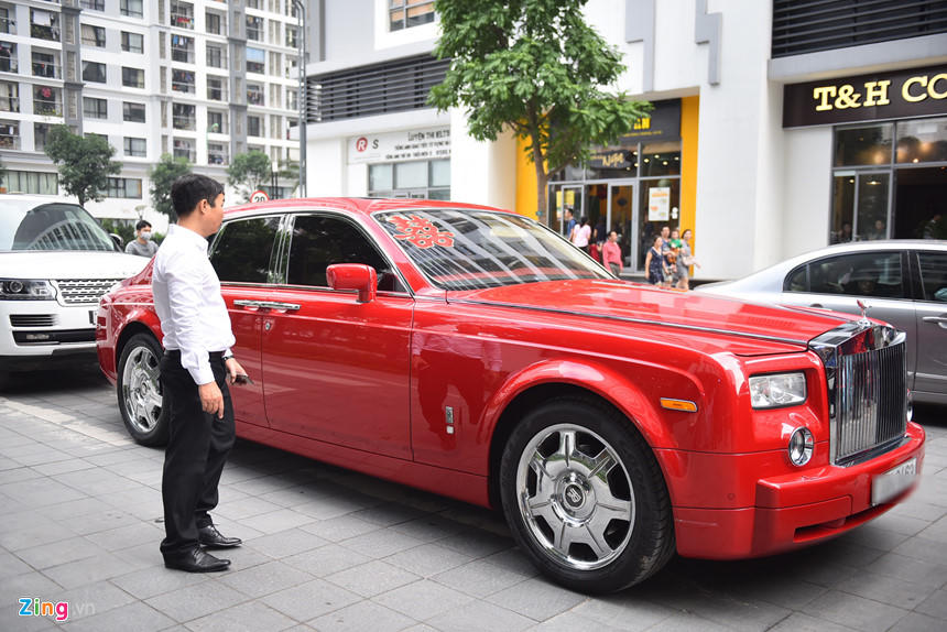 Dan xe sang, phu dau xinh dep trong le ruoc dau a hau Thanh Tu hinh anh 7