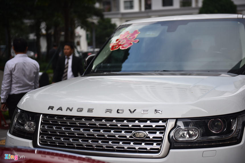 Dan xe sang, phu dau xinh dep trong le ruoc dau a hau Thanh Tu hinh anh 6