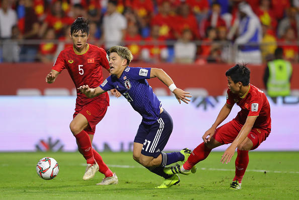 Thua dang tiec truoc Nhat Ban, Viet Nam ngang cao dau roi Asian Cup hinh anh 2