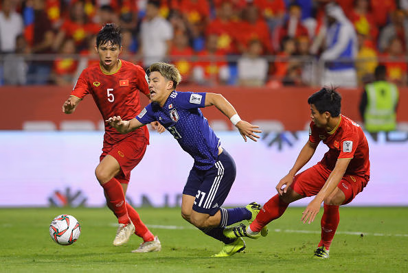 Thua dang tiec truoc Nhat Ban, Viet Nam ngang cao dau roi Asian Cup hinh anh 2