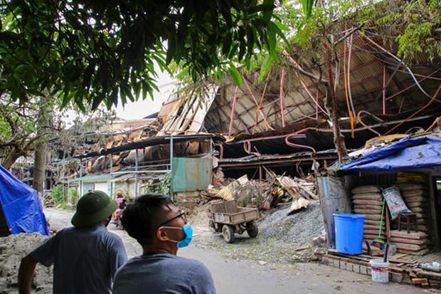 Rang Dong phai chiu trach nhiem gi sau vu chay khien dan 'di cu'? hinh anh 2