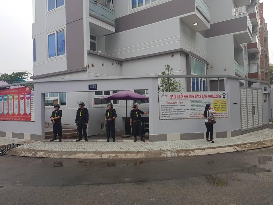 Cong an trieu tap em trai Nguyen Thai Luyen hinh anh 1