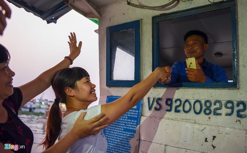 Người Hải Phòng lưu luyến khi bến phà Bính dừng hoạt động