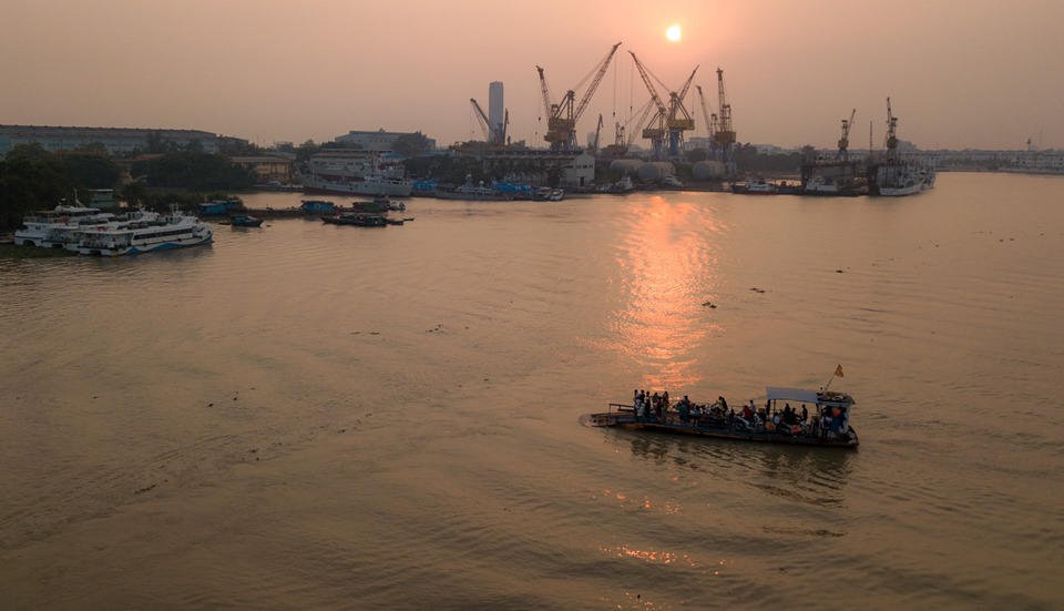 Người Hải Phòng lưu luyến khi bến phà Bính dừng hoạt động