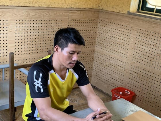 Gã trai làng dụ bé gái 15 tuổi vào quán karaoke để hiếp dâm - Ảnh 1.