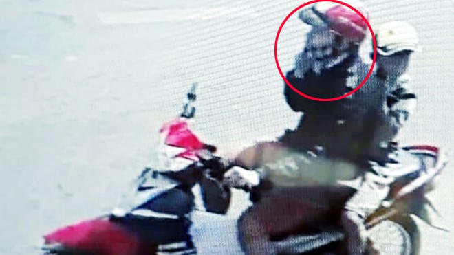 Công an tung quân truy tìm kẻ giết dã man bé 10 tuổi - ảnh 1