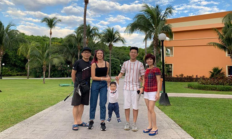 Gia đình Phi Long có 5 người, hiện đang sinh sống tại thủ đô Vacsava của Ba Lan. Ảnh: Nhân vật cung cấp.