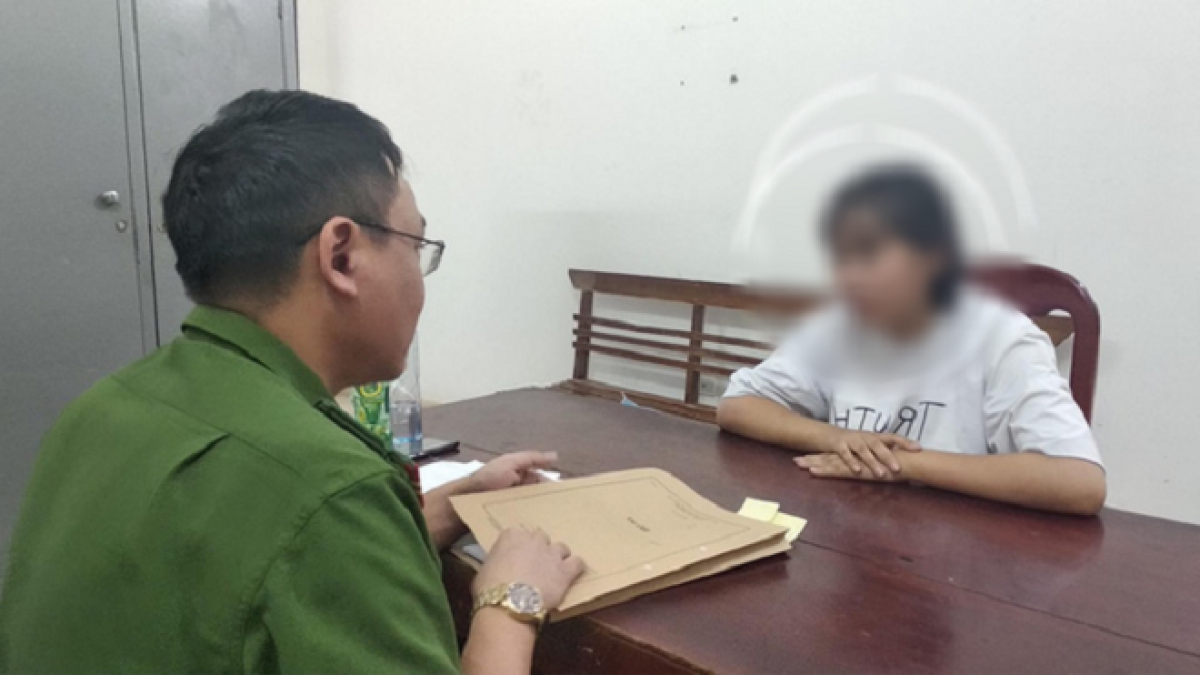 Út tại cơ quan công an