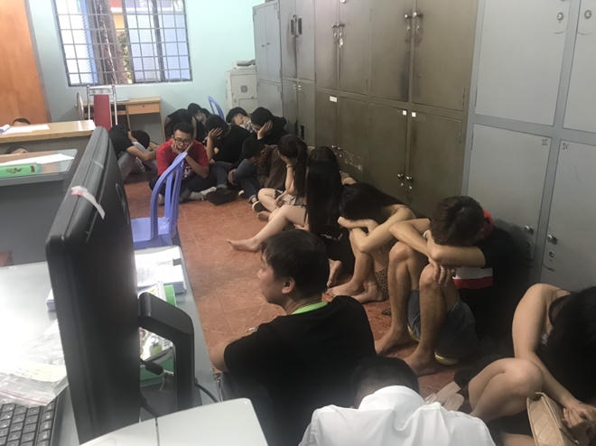 24 người đương tính với ma túy trong quán Bar Clup