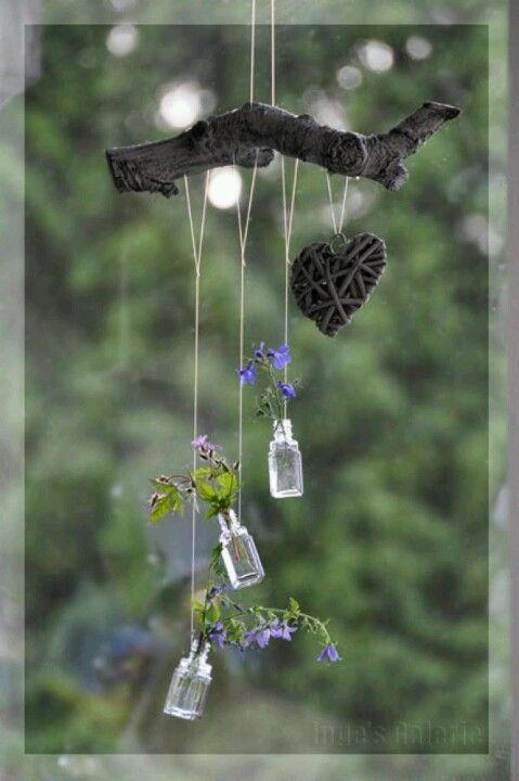 Biến tấu không gian sống với lọ hoa treo