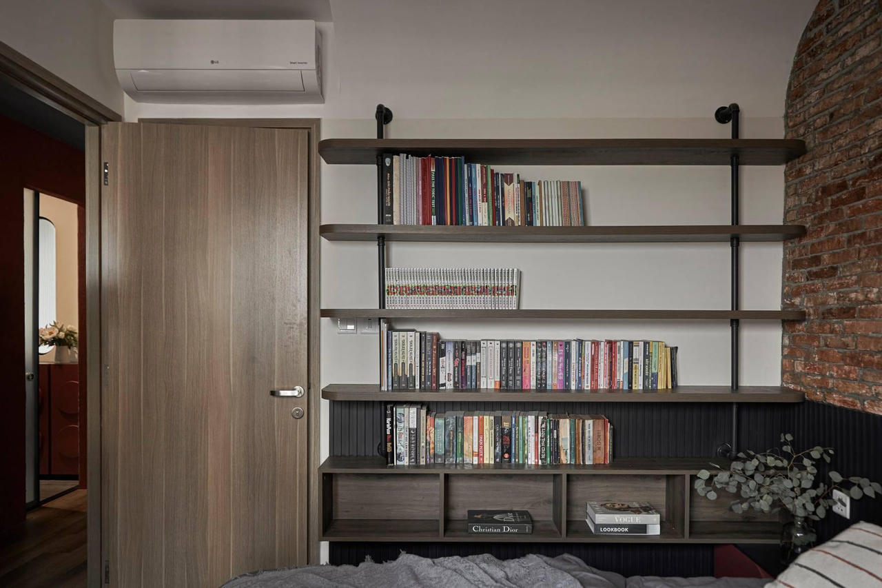 Căn hộ khoác màu tối, nhìn cực chất của chàng trai trẻ