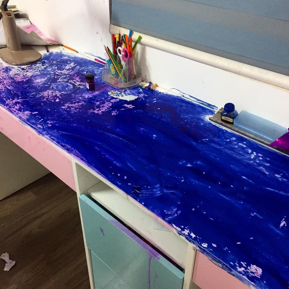 Chiếc bàn "sang chấn tâm lý" và lời 'tỏ tình ngọt ngào" dành cho bố