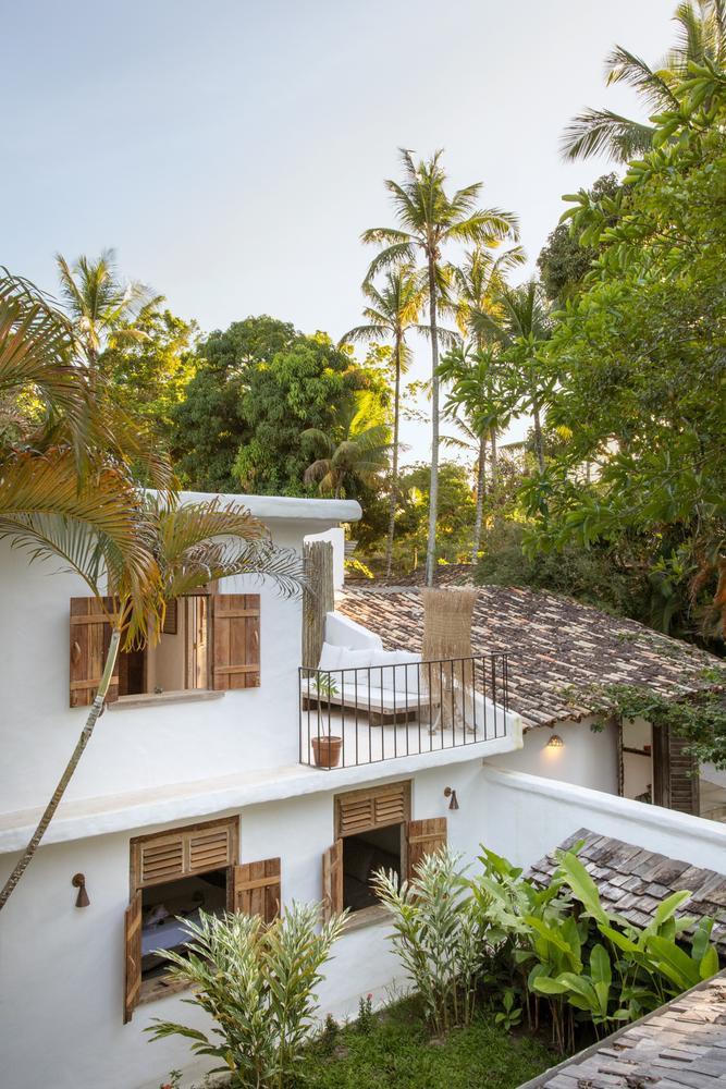 Nhà cấp 4 chỉ sơn độc màu trắng và dùng gỗ hỏng gây 'sốt' ảnh 17