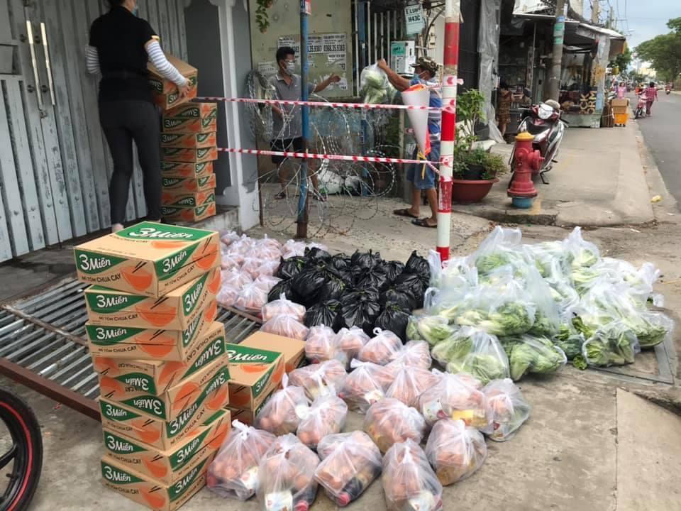 Sài Gòn những ngày lòng người luôn hướng về nhau