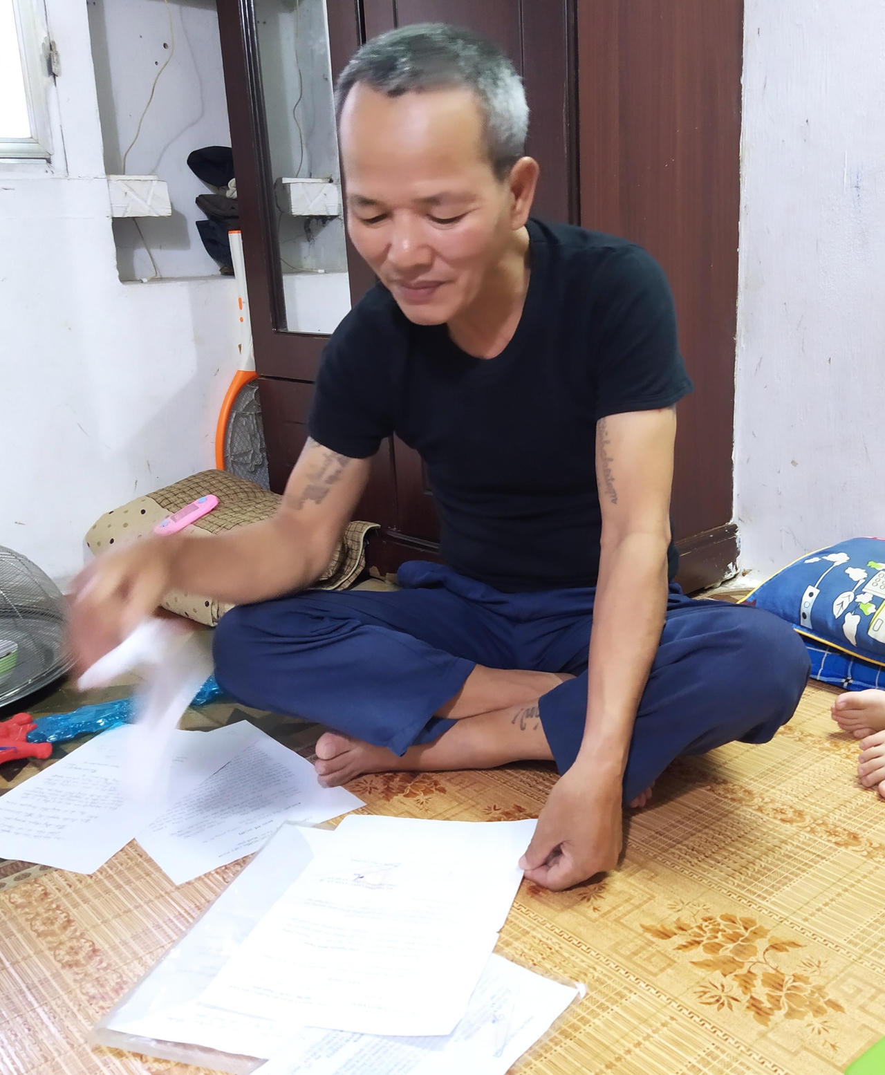 Cuộc đời lận đận một người “vô gia cư” trong… nhà mình