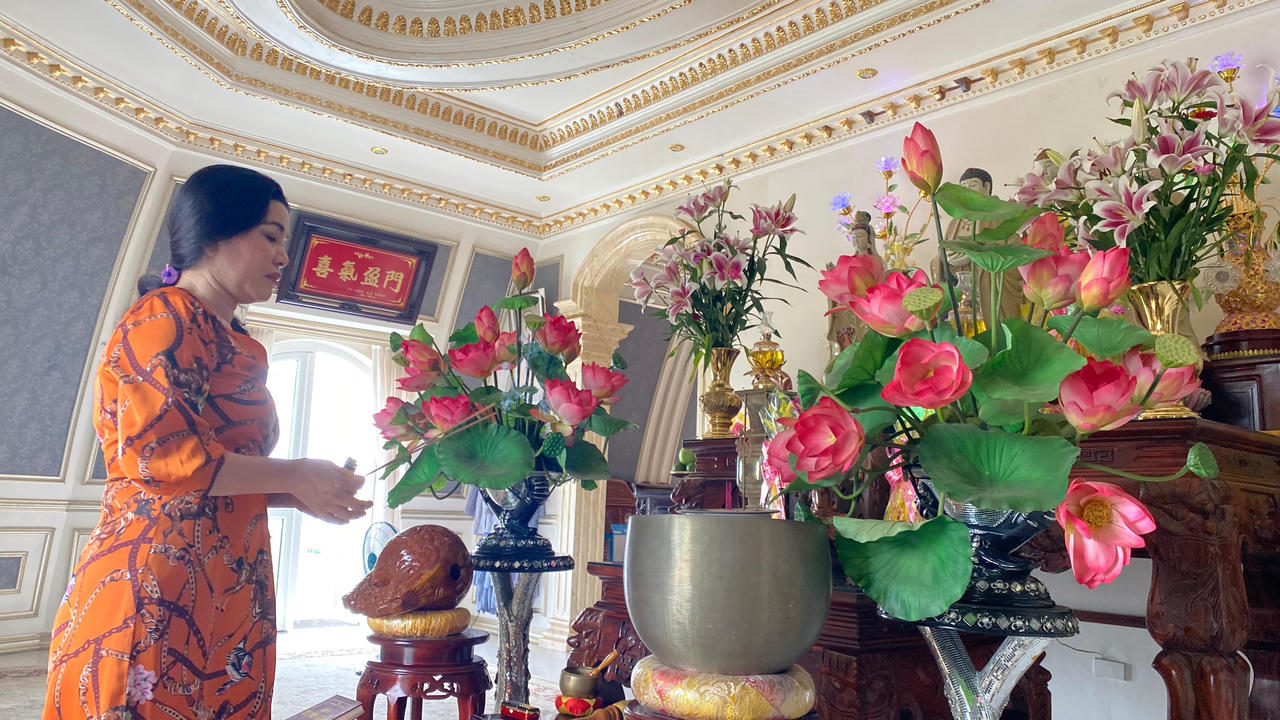 Chủ tịch Quỹ Từ thiện Kim Oanh: “Chiến sĩ” xả thân nơi tuyến đầu chống dịch