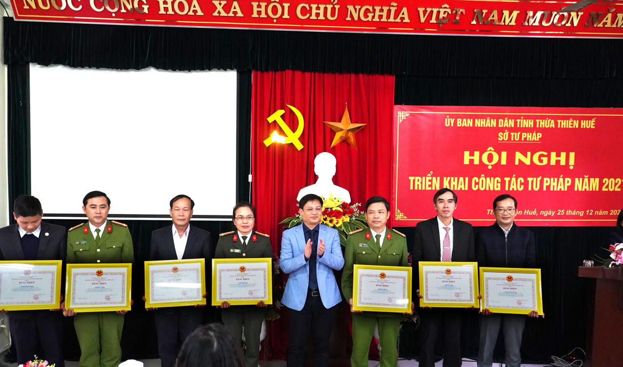 Phó Giám đốc Sở Tư pháp Thừa Thiên – Huế Nguyễn Văn Hưng: Nhiệt huyết, tận tâm, trách nhiệm