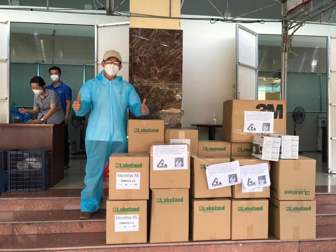 Luật sư Nguyễn Đình Thuận (Đoàn Luật sư Tp Hồ Chí Minh): Rời bàn giấy, xả thân lao vào cuộc chiến chống dịch