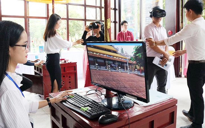 Làm gì để phát triển du lịch lịch sử?