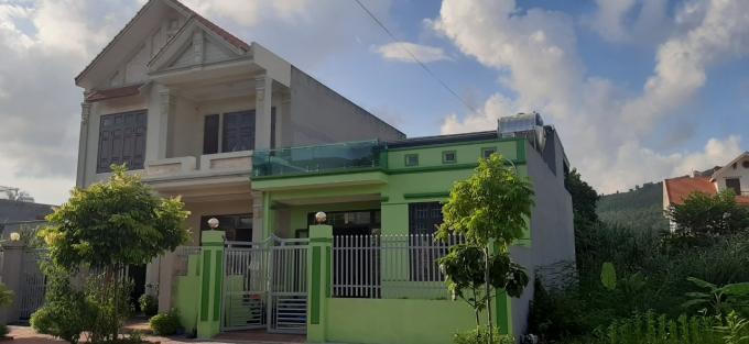 Những ngôi biệt thự không "sổ đỏ" bên cạnh vịnh Bái Tử Long