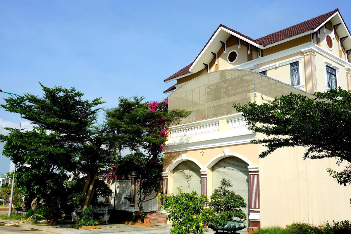 Khu vườn trên không xanh mướt nhờ rác thải nhà bếp