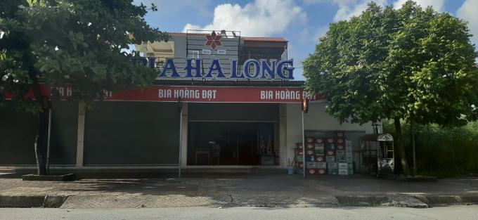 Những ngôi biệt thự không "sổ đỏ" bên cạnh vịnh Bái Tử Long