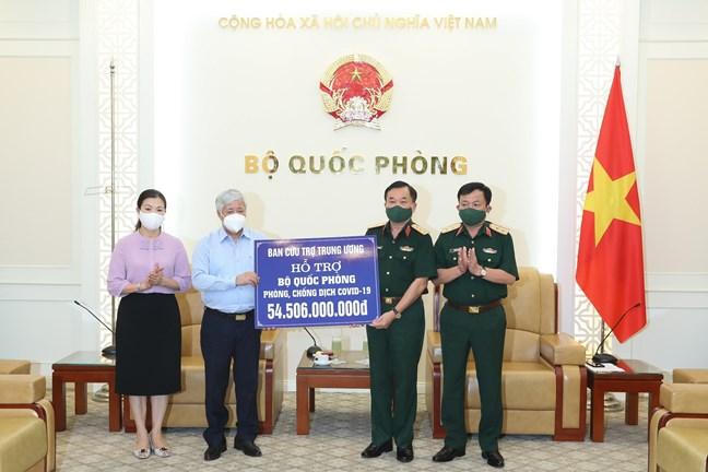 Chủ tịch UBTƯ MTTQ VN: Trong khó khăn, tinh thần tương thân tương ái càng lan tỏa 