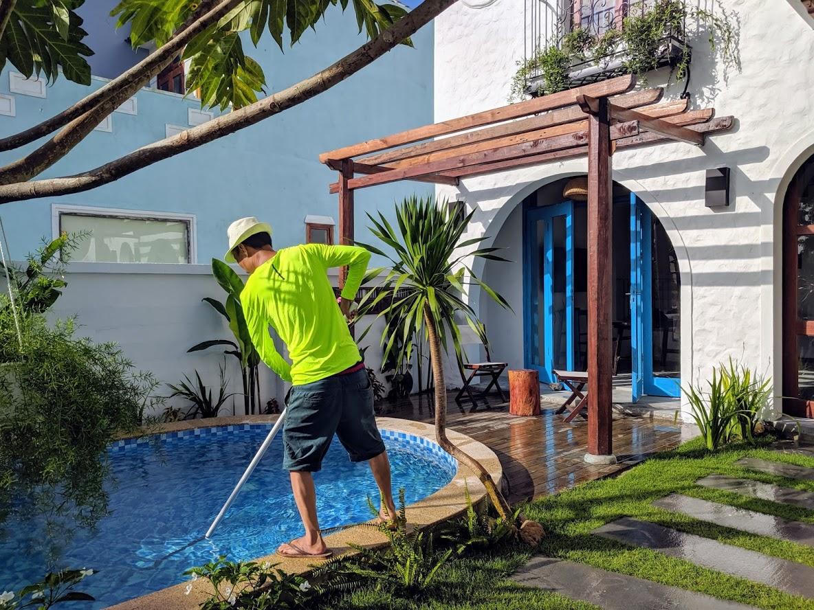 Chi 2 tỷ đồng biến căn nhà cấp 4 thành resort đẹp như mơ mang phong cách Địa Trung Hải