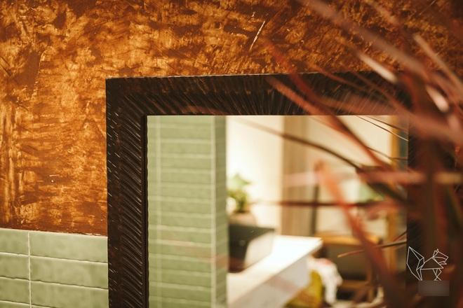 Cháy rụi kho gỗ, chủ xưởng hồi sinh đống phế liệu thành nội thất vảy cá