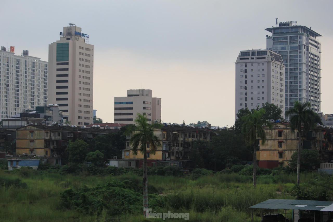 Cận cảnh 4 khu chung cư nguy hiểm cấp D ở Hà Nội sắp được cải tạo ảnh 24