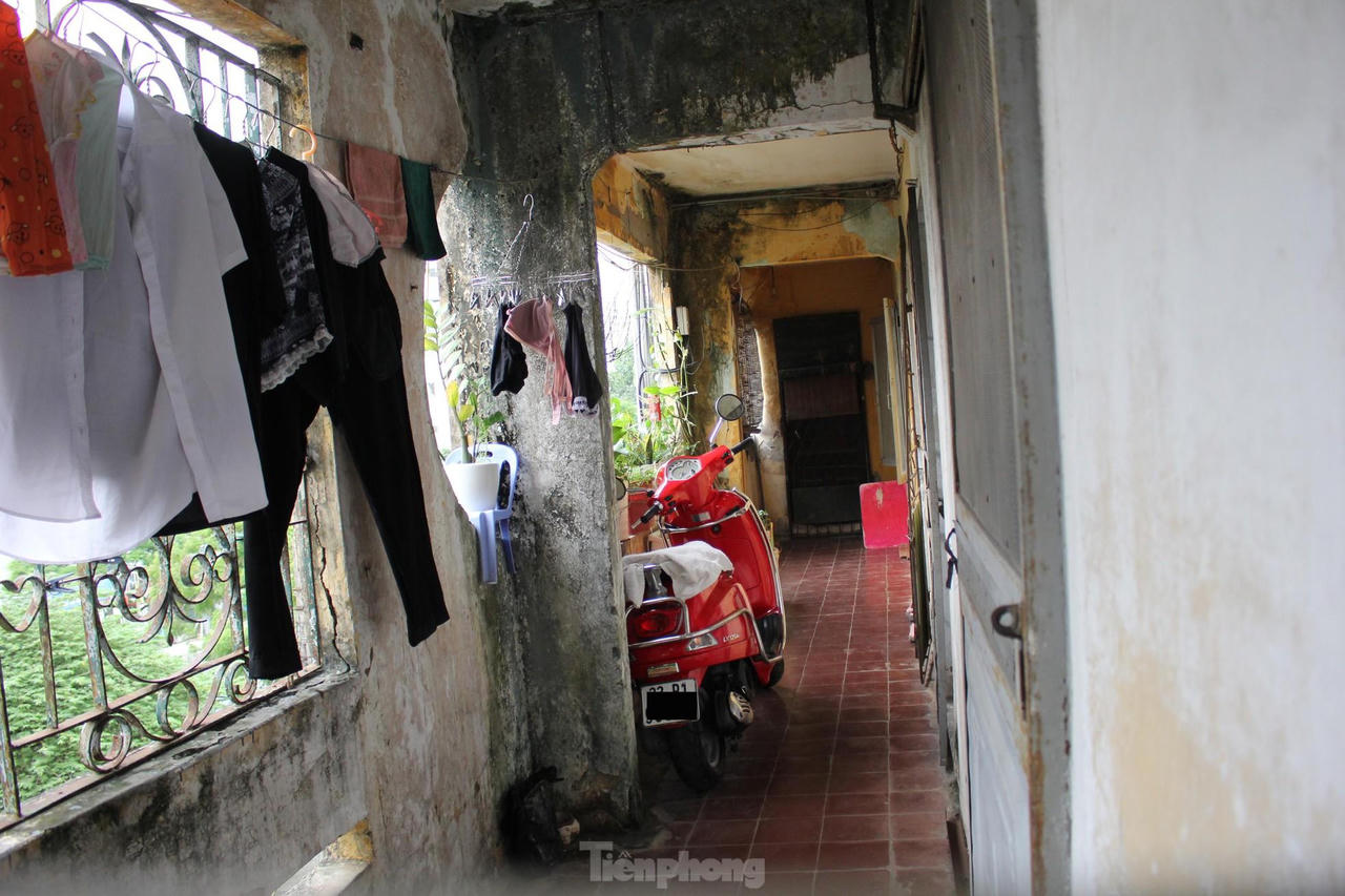 Cận cảnh 4 khu chung cư nguy hiểm cấp D ở Hà Nội sắp được cải tạo ảnh 10