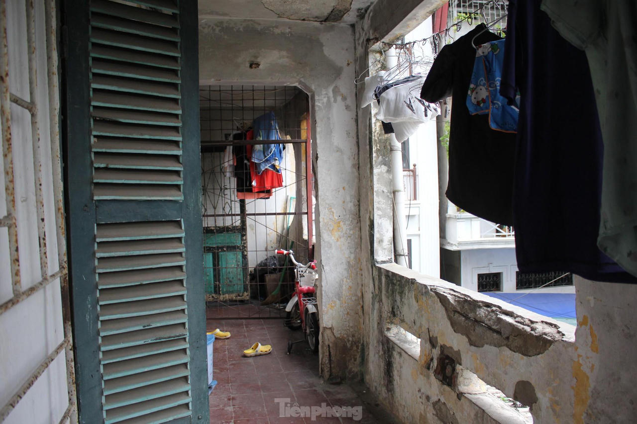 Cận cảnh 4 khu chung cư nguy hiểm cấp D ở Hà Nội sắp được cải tạo ảnh 11