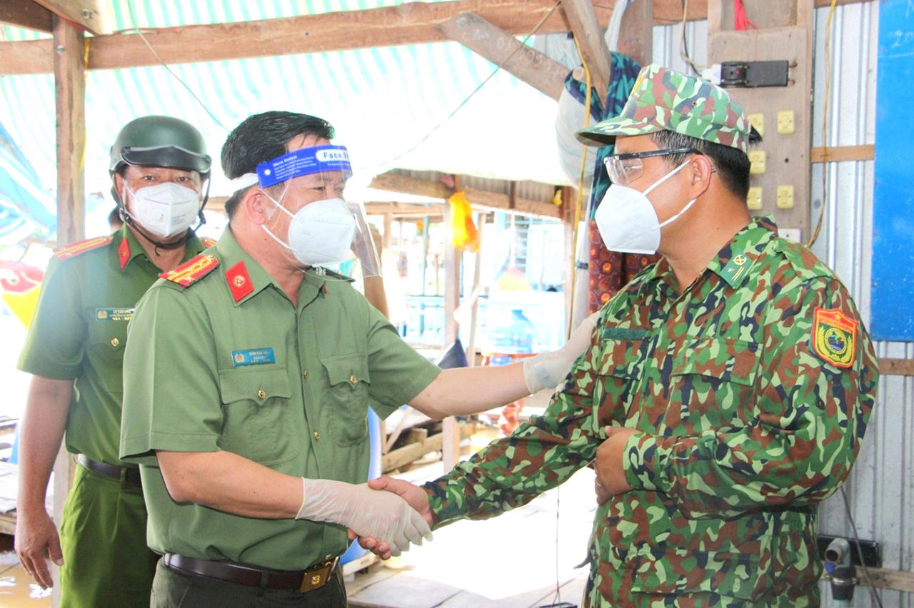 Đại tá Đinh Văn Nơi, Giám đốc Công an tỉnh An Giang: Thành công từ vận dụng phát huy “thế trận lòng dân”