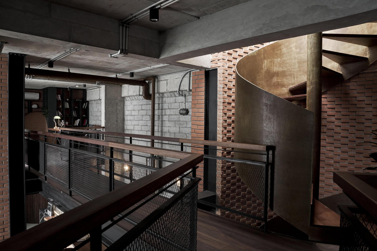 Căn penthouse có 1 không 2 của gia chủ thích sự "ngông cuồng" và phá cách