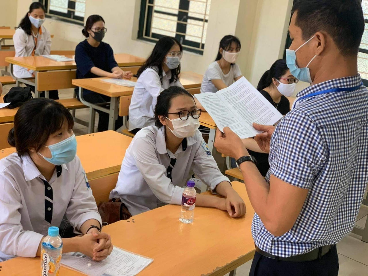 Thi tốt nghiệp THPT và tuyển sinh năm 2022: Bộ Giáo dục và Đào tạo xây dựng và cung cấp đề thi cho các địa phương