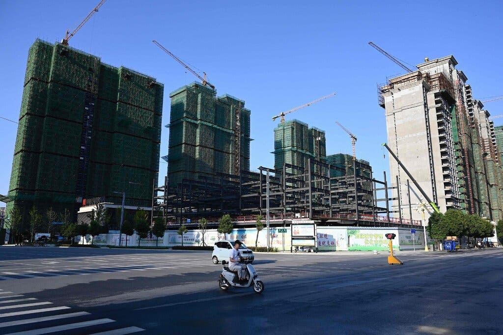 Kinh tế Trung Quốc chao đảo vì khủng hoảng năng lượng và nhà đất