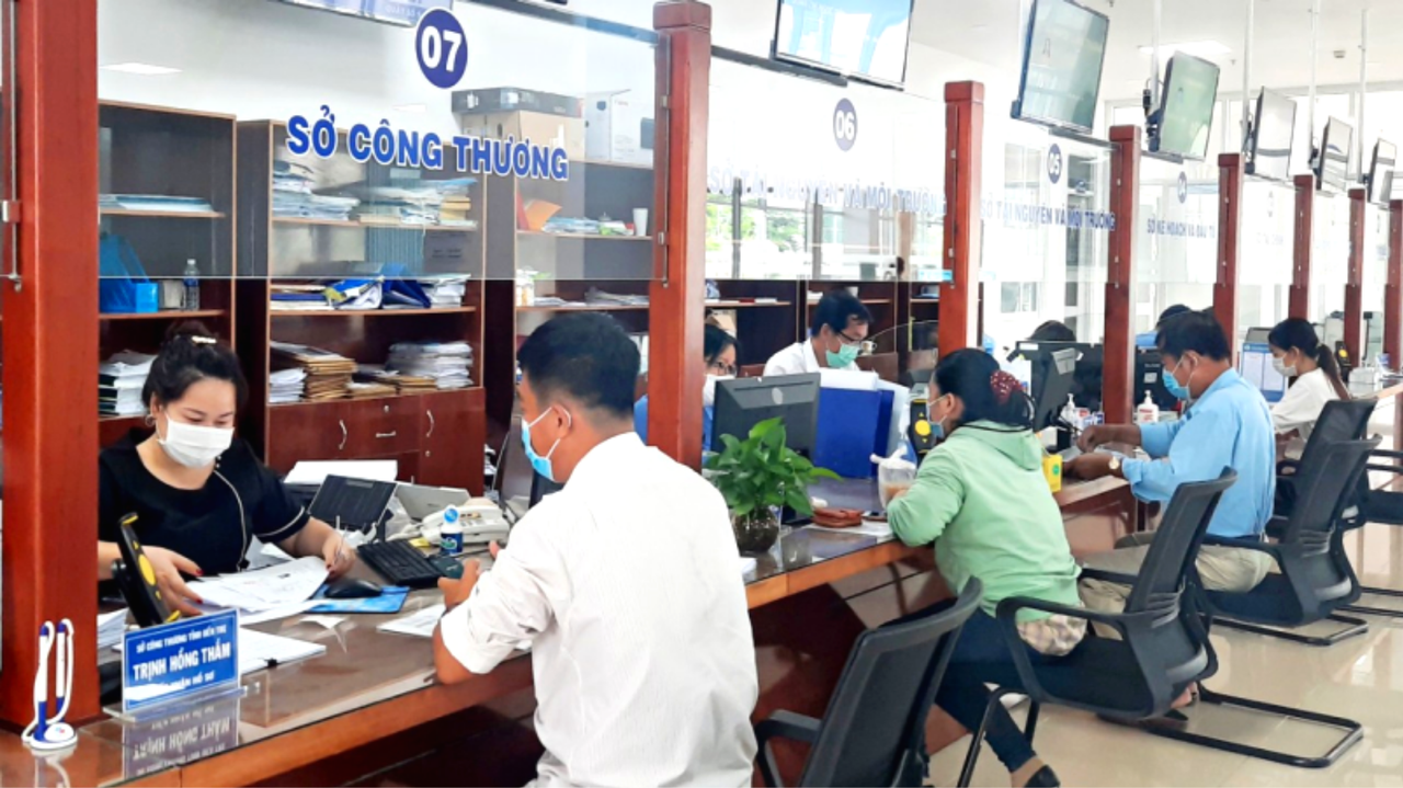 Đưa Nghị quyết Đại hội XIII của Đảng vào cuộc sống: Bến Tre - Nâng cao chất lượng cải cách hành chính để phụng sự nhân dân