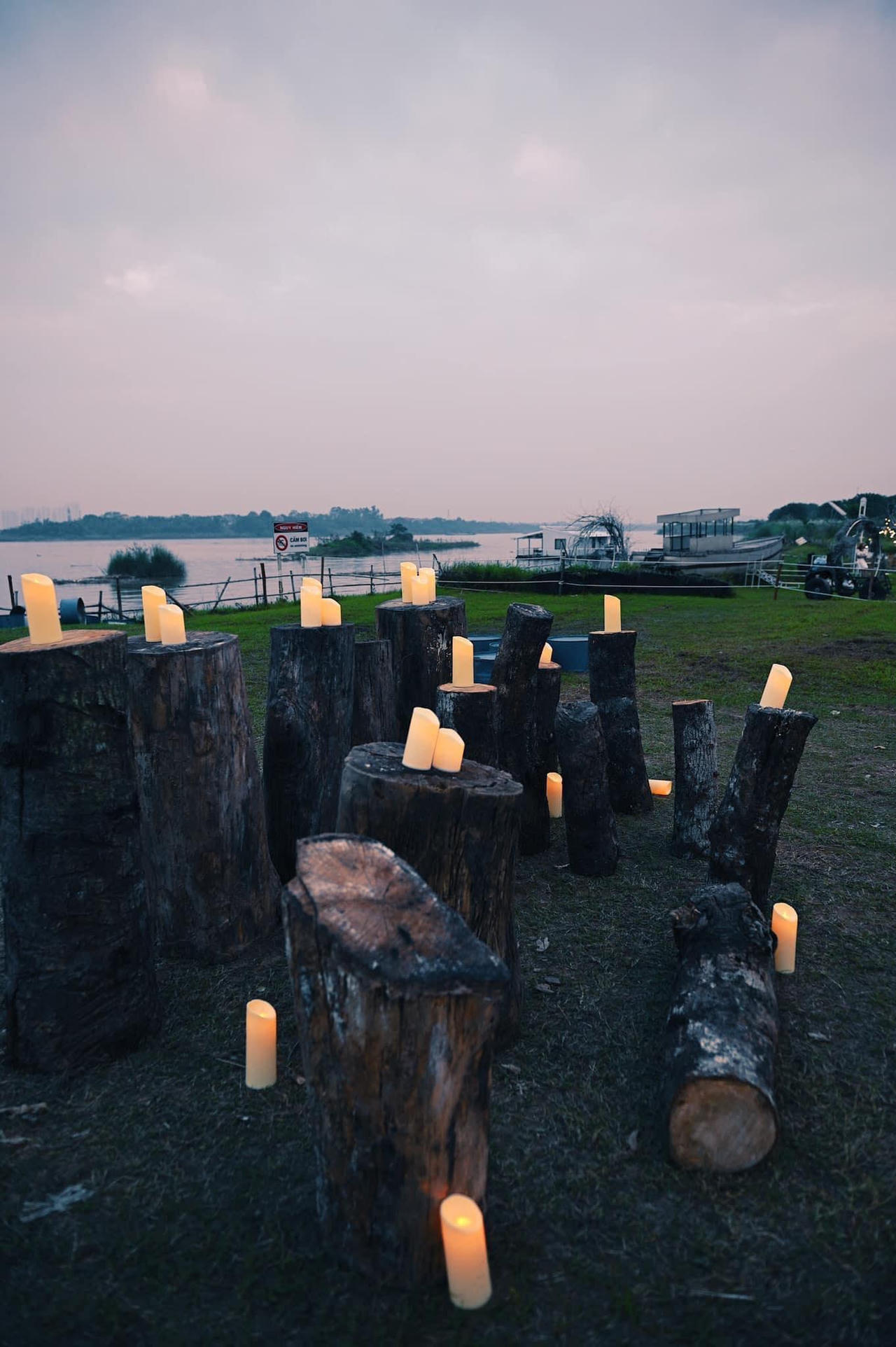 Sixdoong café & camping - check in Hà Nội nghe gió reo trên ngọn thông, ngắm hoàng hôn trên sông Hồng