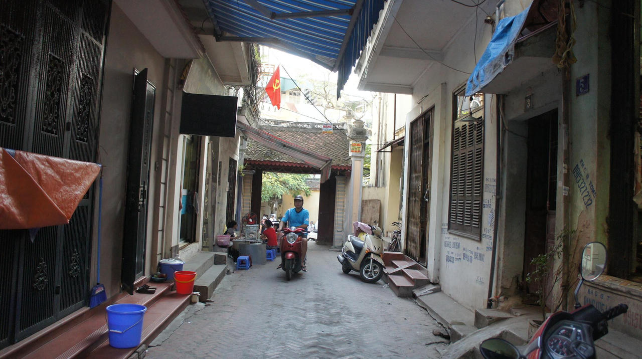 Bí ẩn làng có những ngôi nhà đối lưng nhau 