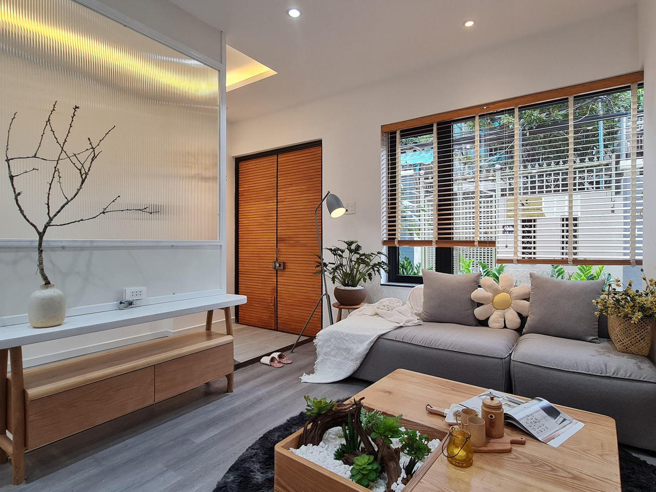 Ngôi nhà hơn 40m2 không một góc chết, tận dụng được cả diện tích bé xíu