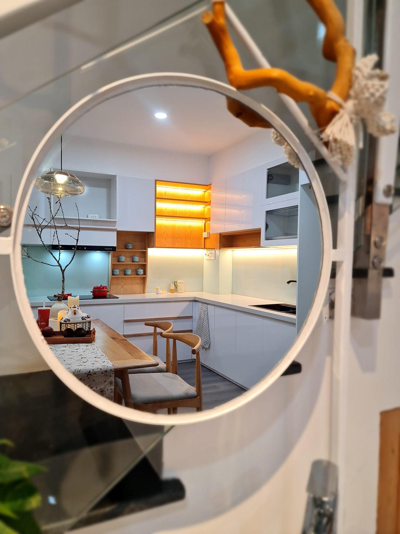 Ngôi nhà hơn 40m2 không một góc chết, tận dụng được cả diện tích bé xíu