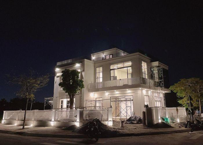 Quốc Trường khoe biệt thự tại Sài Gòn: Hoành tráng, xa hoa không kém căn 25 tỷ ở quê nhà