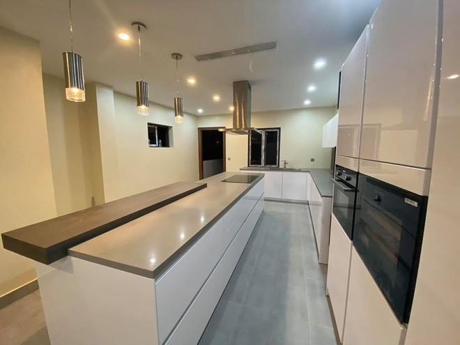 Căn nhà hoành tráng như khách sạn 5 sao của Minh Hà, nữ MC 'Cà phê sáng' của VTV