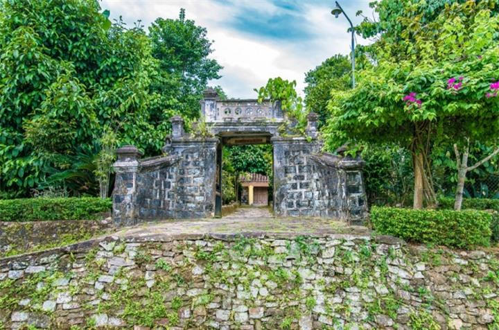 Ngôi làng với ngõ đá và nhà cổ đẹp như tranh, yên bình ‘trốn’ phố thị xứ Quảng