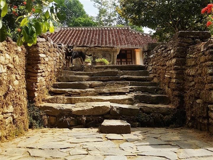 Ngôi làng với ngõ đá và nhà cổ đẹp như tranh, yên bình ‘trốn’ phố thị xứ Quảng